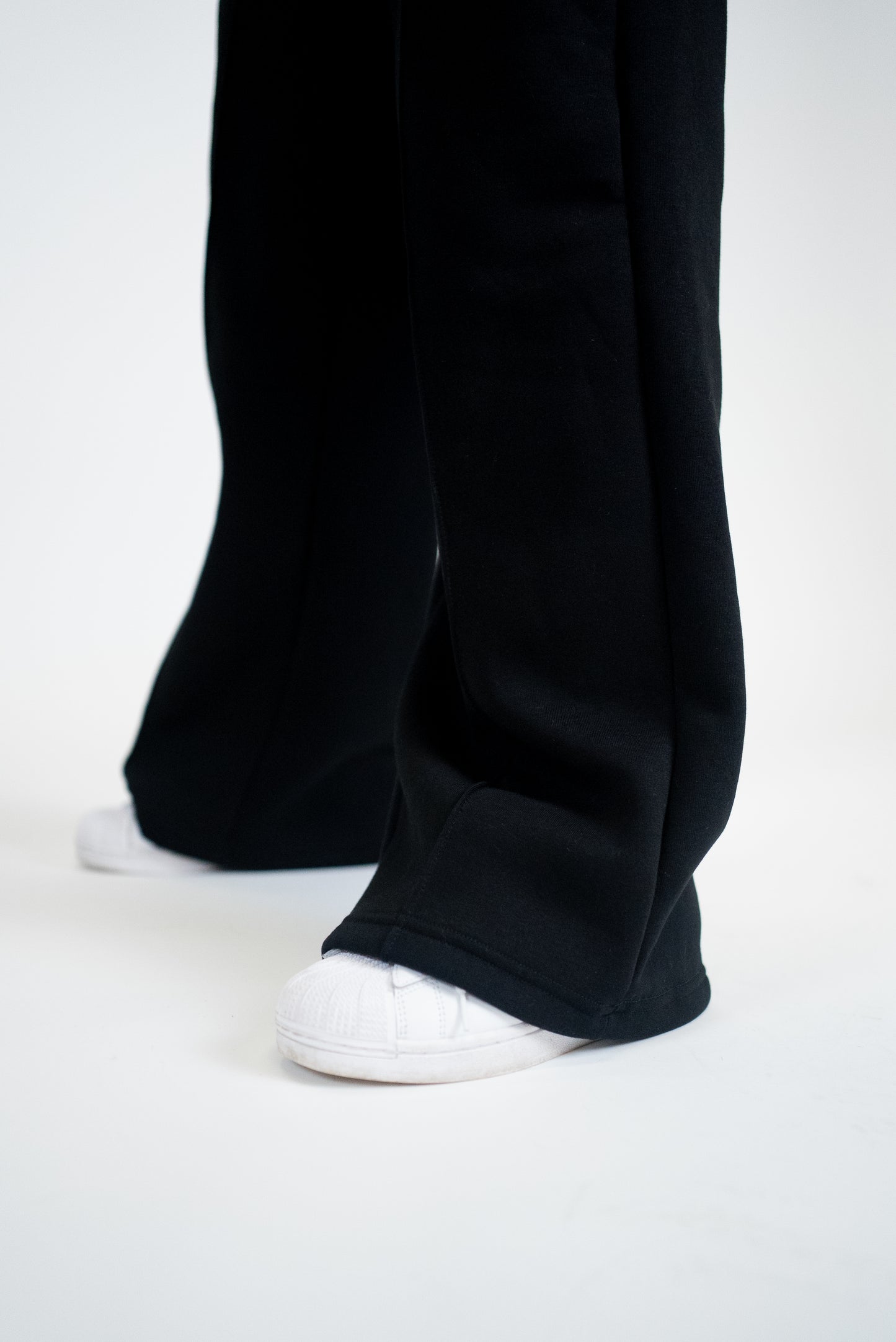 BABE SWEATPANTS